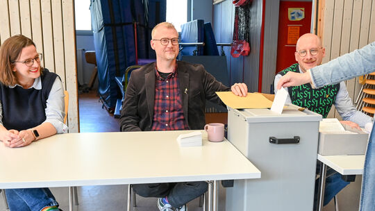 Mit 75,4 Prozent hat sich die Wahlbeteiligung in der Verbandsgemeinde Hunsrück-Mittelrhein im Vergleich zu 2021 (71,2 Prozent) d