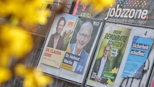 Die Direktkandidaten im Wahlkreis 17 (Bad Kreuznach) warben vielerorts um Wählerstimmen, etwa am Kreisverkehr Planiger Straße/Am