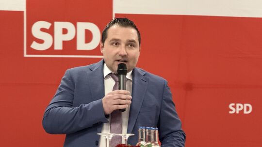 Benedikt Oster aus Binningen personelle Konsequenzen: bei der Bundespartei in Berlin.