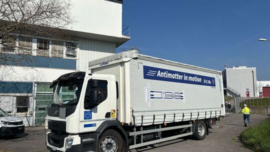 Testfahrt von Antimaterie-Teilchen bei Cern