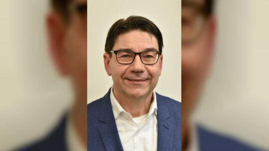 Thomas Hirsch, der Präsident des Sparkassenverbandes Rheinland-Pfalz, stellt fest: „Der neue Sparkassen-Vorstand hat Maßnahmen z