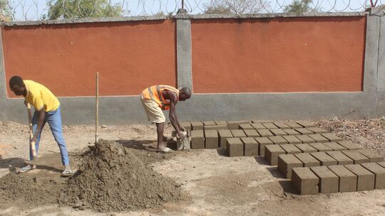 Der Verein Sterntaler ermöglicht den Bau von Schulen in Burkina Faso.