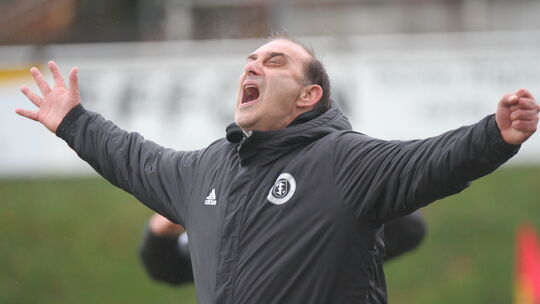 So ausgelassen würde Marco Reich am Samstag gerne jubeln. Dann hätte der SC Idar-Oberstein nämlich die große Überraschung gescha