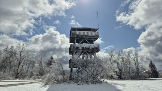 Auf den Höhen sah es mitunter überhaupt nicht mehr nach Frühling aus, etwa rund um den Erbeskopf. Auf den Höhen sah es mitunter überhaupt nicht mehr nach Frühling aus, etwa rund um den Erbeskopf.