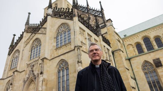 Bischof Heiner Wilmer Bischof Heiner Wilmer