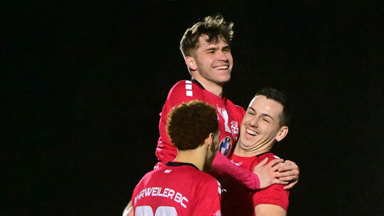 Zuletzt gab es viel zu jubeln für den Ahrweiler BC und Tim Schirmer (links) sowie Almir Porca und Mo Saed (Nummer 26). Am Sonnta