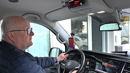 Jörg Gödert ist Inhaber von Taxi Frey. Er berichtet von den Sorgen der Branche.