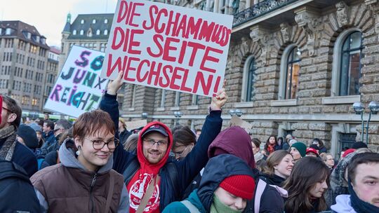 Demonstration gegen sexualisierte Gewalt gegen Frauen Demonstration gegen sexualisierte Gewalt gegen Frauen