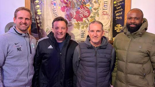 Freuen sich auf die Zusammenarbeit (von links): TSG-Vorsitzender Max Erhard, Reservecoach Heiko Meisenheimer, der neue Sportlich