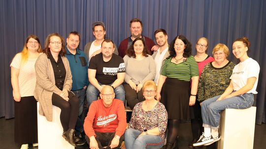 Bereit fürs Online-Dating: „Die Mühlbacher" bei einer ihrer Proben im Jahr 2023 für das Stück „Klick klick weg – Online-Dating f