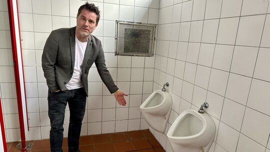 Die marode Toilettenanlage der Erich-Kästner-Realschule plus in Ransbach-Baumbach sollte zeitnah aus Mitteln des Sondervermögens