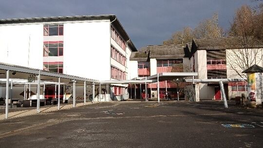 Am Freiherr-vom-Stein-Gymnasium Betzdorf-Kirchen werden die naturwissenschaftlichen Räume erneuert. Den Auftrag für die labortec