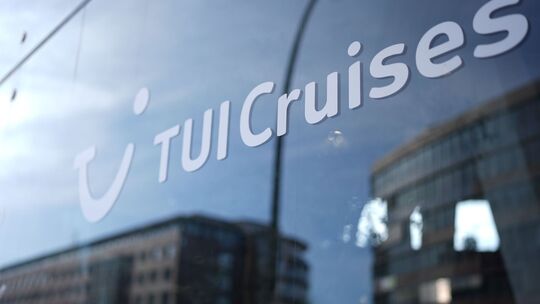 Blick auf die Firmenzentrale von Tui Cruises in Hamburg