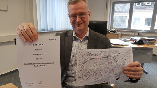 Bürgermeister Uwe Geisinger sieht die Stadt Herdorf mit dem Haushalt auf einem guten Weg. Die Stadtentwicklung, zum Beispiel im