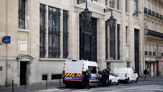 Vereitelter Sprengstoffanschlag auf eine Bank in Paris