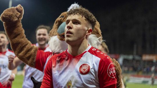 Malik Hodroj erzielte beim Spiel gegen den 1. FC Köln II das entscheidende 2:1 und sorgte für ausgelassenen Jubel bei den Sportf