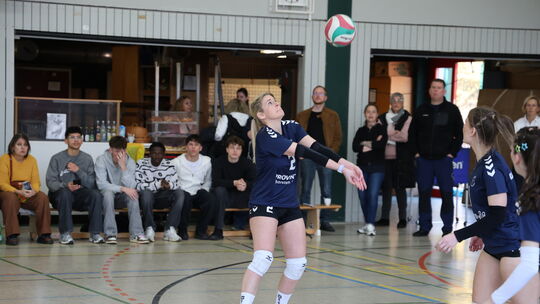 Anna Schreiner und ihr Team vom SSVGH Idar-Oberstein gewannen am letzten Spieltag eine Partie, mussten sich in der zweiten dann