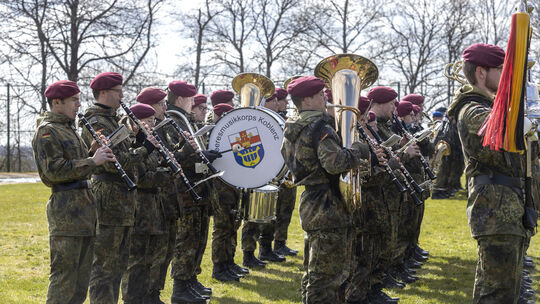 Kommandoübergabe beim Sanitätsregiments 2 "Westerwald"