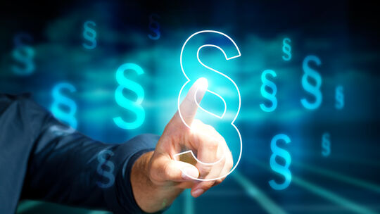 Von einer Seite mit drei Paragrafen zu vier Seiten mit zwölf Paragrafen - ist das der Bürkratieabbau? Die Frage stellte sich jet