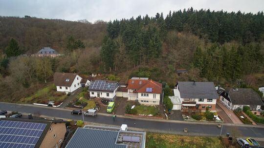 Oberhalb des Erntewegs liegt das potenzielle Baugebiet, auf dem vier bis fünf Gebäude gebaut werden könnten. Die Unterlieger seh