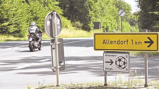 Von der Abzweigung Allendorf bis nach Zollhaus gelten nun wieder Einschränkungen für Motorradfahrer.