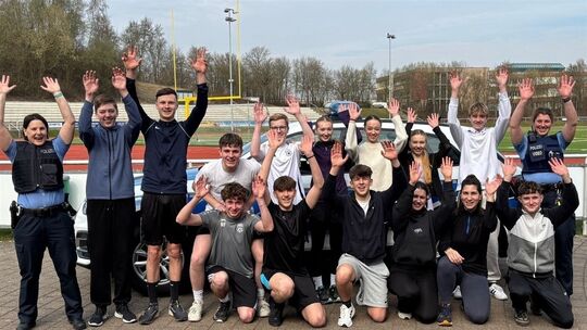 Die Einverständniserklärungen der Schüler bzw Eltern zur Veröffentlichung des Bildes liegen der Dienststelle schriftlich vor.