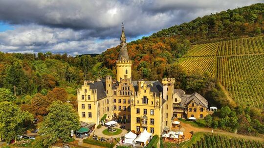 Das idyllisch gelegene Schloss Arenfels bei Bad Hönningen verwandelt sich an diesem Samstag in die Zaubererschule Hogwarts.