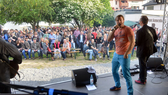Patrick Lück mit seiner Band "Streetlife" beim Ahrathon-Konzert im Jahr 2013.
