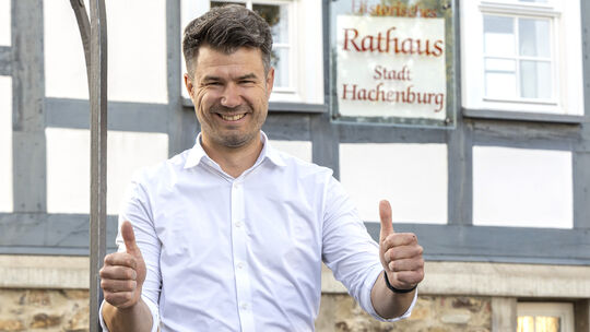 Hachenburgs Stadtbürgermeister Stefan Leukel spricht sich für eine Öffnung der Kirmesgesellschaft für Frauen aus. Dass die Mitgl