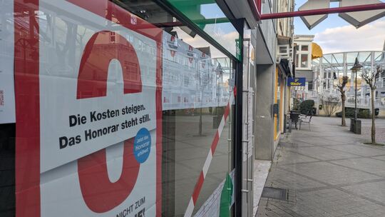 Am Montag, 23. März, waren viele Apotheken in Deutschland geschlossen. An diesem Tag haben sie unter anderem in Düsseldorf prote