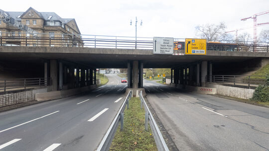 Auch die Brücke auf Höhe der Mainzer Straße in Koblenz soll erneuert werden. Die Planungen laufen.