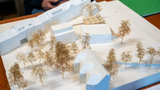 Modell des Lageplans für den Bau der neuen Synagoge in Koblenz.