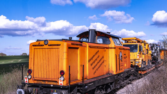 In der vergangenen Woche war der sogenannte Spülzug auf den Gleisen der Hunsrückquerbahn zu beobachten, wie hier bei Argenthal.