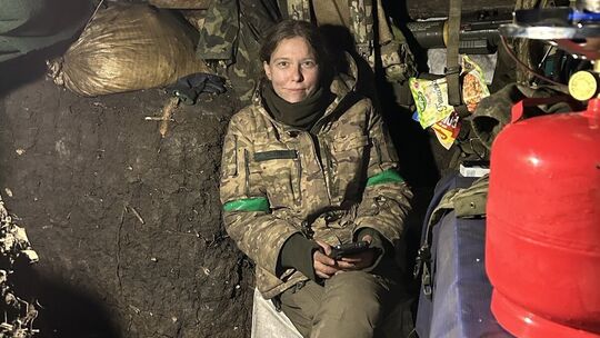 Nur vier Wochen nach dem russischen Überfall meldete sich Savita Wagner als Freiwillige in der ukrainischen Armee und diente dor