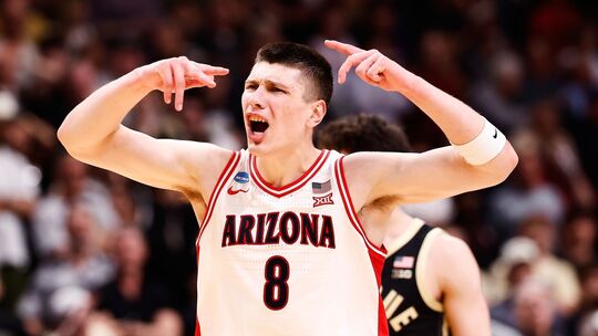 Basketballer Ivan Kharchenkov Basketballer Ivan Kharchenkov