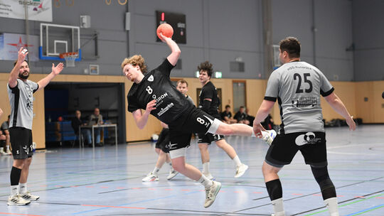 Linkshänder Jan Sauerwein konnte zuletzt aufgrund von Prüfungen zwar nicht trainieren, wird aber beim Final-Four-Turnier alles g Linkshänder Jan Sauerwein konnte zuletzt aufgrund von Prüfungen zwar nicht trainieren, wird aber beim Final-Four-Turnier alles g