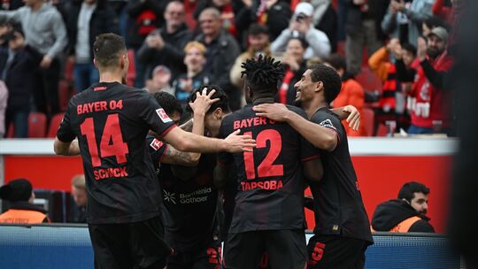 Bayer Leverkusen - VfL Wolfsburg Bayer Leverkusen - VfL Wolfsburg