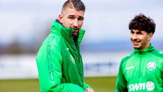 Der Ex-Karbacher David Eberhardt laboriert an einem
Schlüsselbeinbruch und wird dem FV Engers bis zum Saisonende ausfallen.