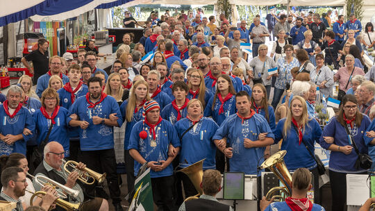 In der Kirmesgesellschaft 1900 Altstadt (hier ein Archivfoto) im Hachenburger Stadtteil sind Frauen und Männer seit 1983 gleichb