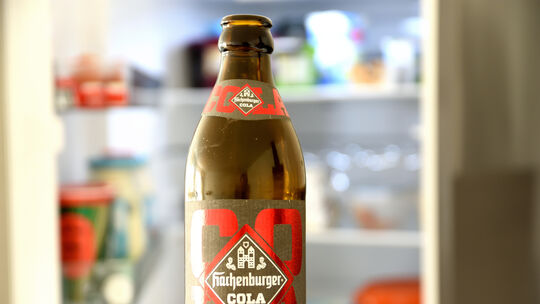 Endlich wieder (zuckerhaltige) Cola! Das war das Verdienst für das Durchhalten in der Fastenzeit. Passenderweise hat die Hachenb