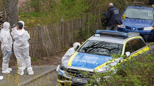 Mann stirbt nach Polizeischüssen bei Verfolgungsfahrt