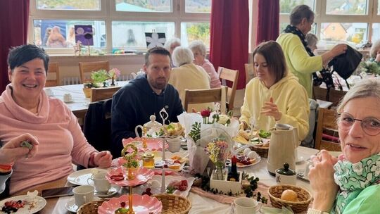 Das Osterfrühstück in der AWOsphäre kam sehr gut an. Viele wünschen sich ein regelmäßiges Angebot ähnlicher Art.