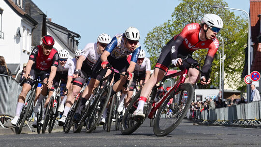 Volle Konzentration musste das Starterfeld beim anspruchsvollen Traditionsrennen beweisen.