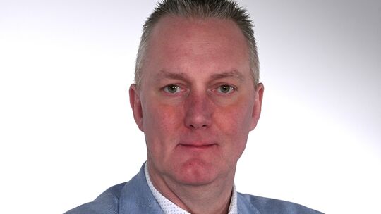 Mark Geimer (parteilos) möchte Stadtbürgermeister seiner Heimatstadt Bad Hönningen werden. Er tritt am 12. April in einer Stichw