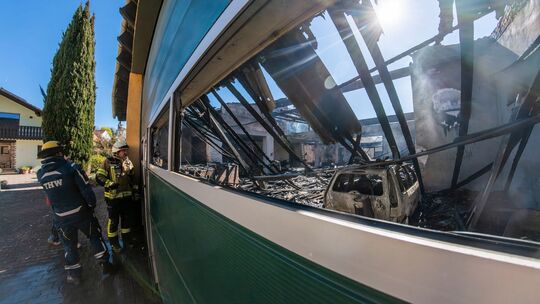 Hallenbrand in Wörrstadt Hallenbrand in Wörrstadt