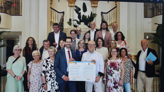 Große Freude herrschte bei den deutschen Besuchern nach der Unterzeichnung der Partnerschaftsurkunde mit Nassau auf den Bahamas.