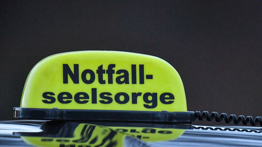 Die Notfallseelsorge hat sich seit 2000 im Westerwaldkreis als Teil der psychosozialen Notfallversorgung etabliert und leistet w