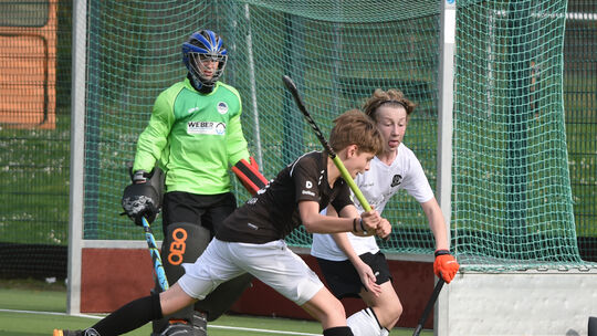 Das Turnier "Klasse statt Masse" eröffnet auch in diesem Jahr wieder die Hockeysaison im Salinental. Im Vorjahr traf der KHC (we