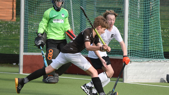 Das Turnier "Klasse statt Masse" eröffnet auch in diesem Jahr wieder die Hockeysaison im Salinental. Im Vorjahr traf der KHC (we