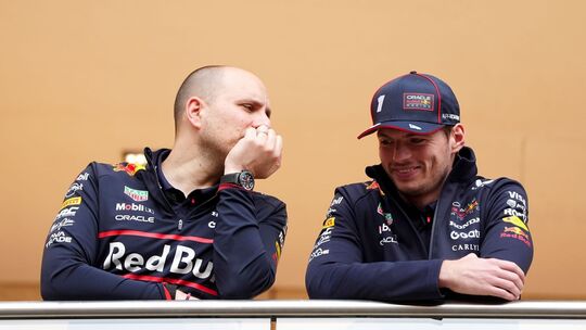 Gianpiero Lambiase (l) und Max Verstappen